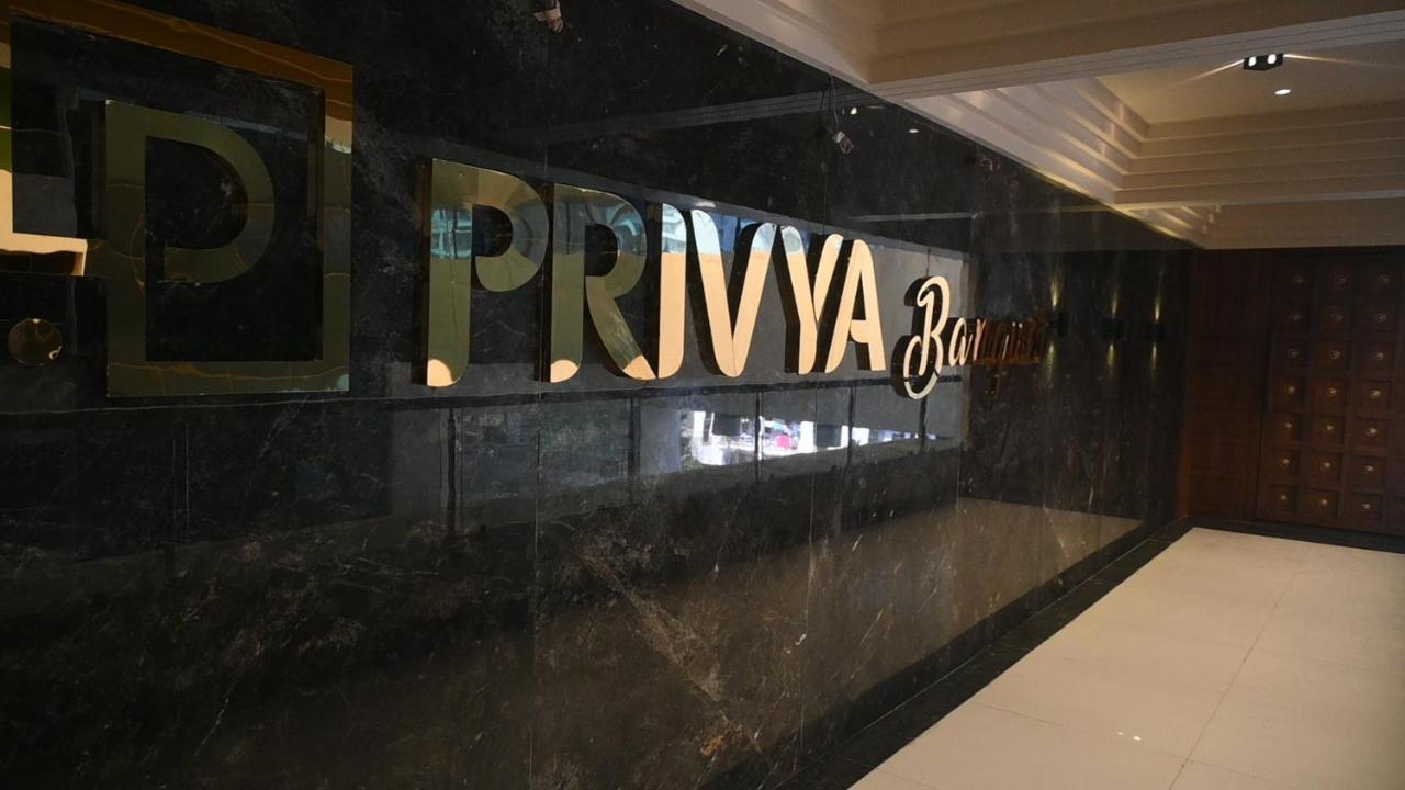 Hotel Privya Rooms And Banquet Surat Luaran gambar