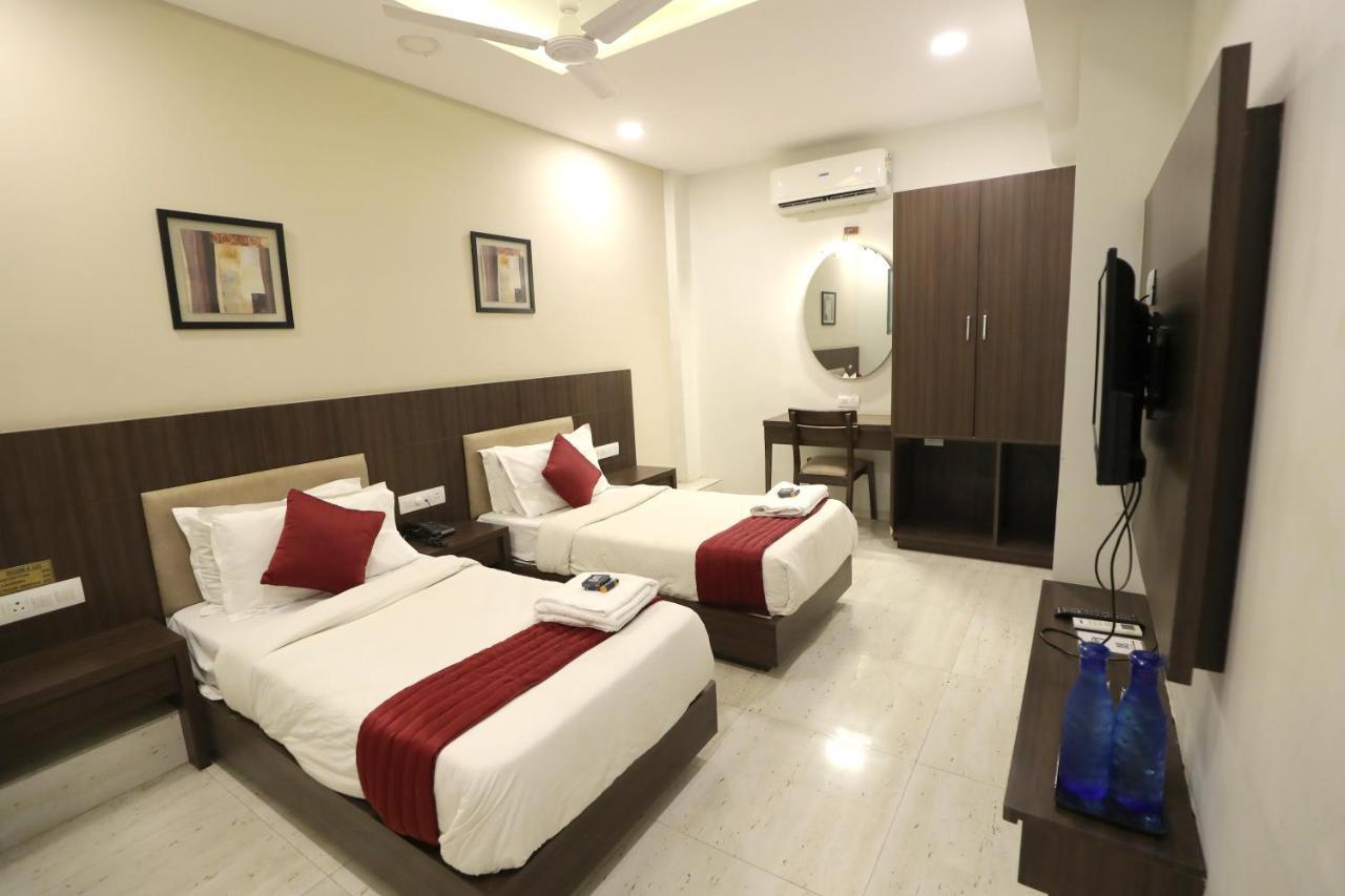 Hotel Privya Rooms And Banquet Surat Luaran gambar
