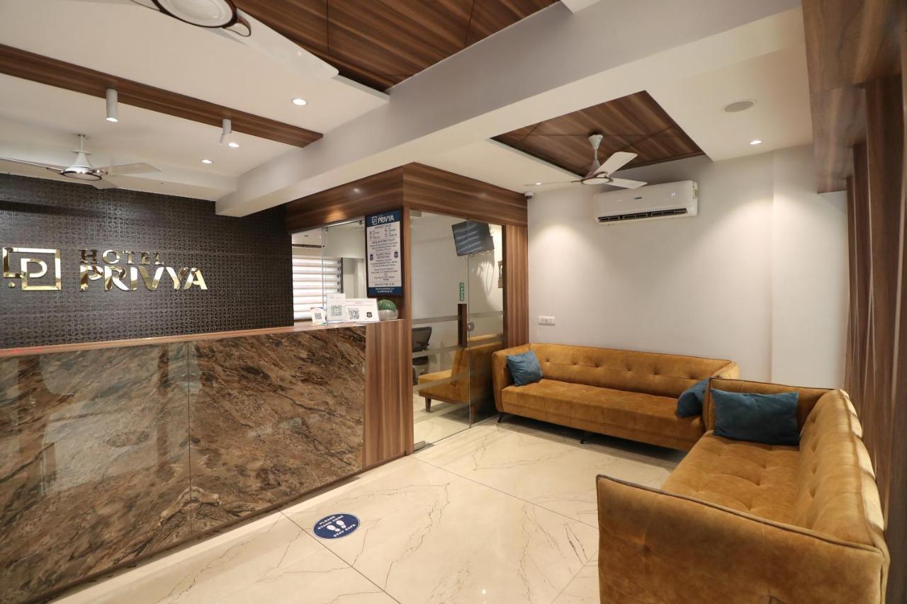 Hotel Privya Rooms And Banquet Surat Luaran gambar
